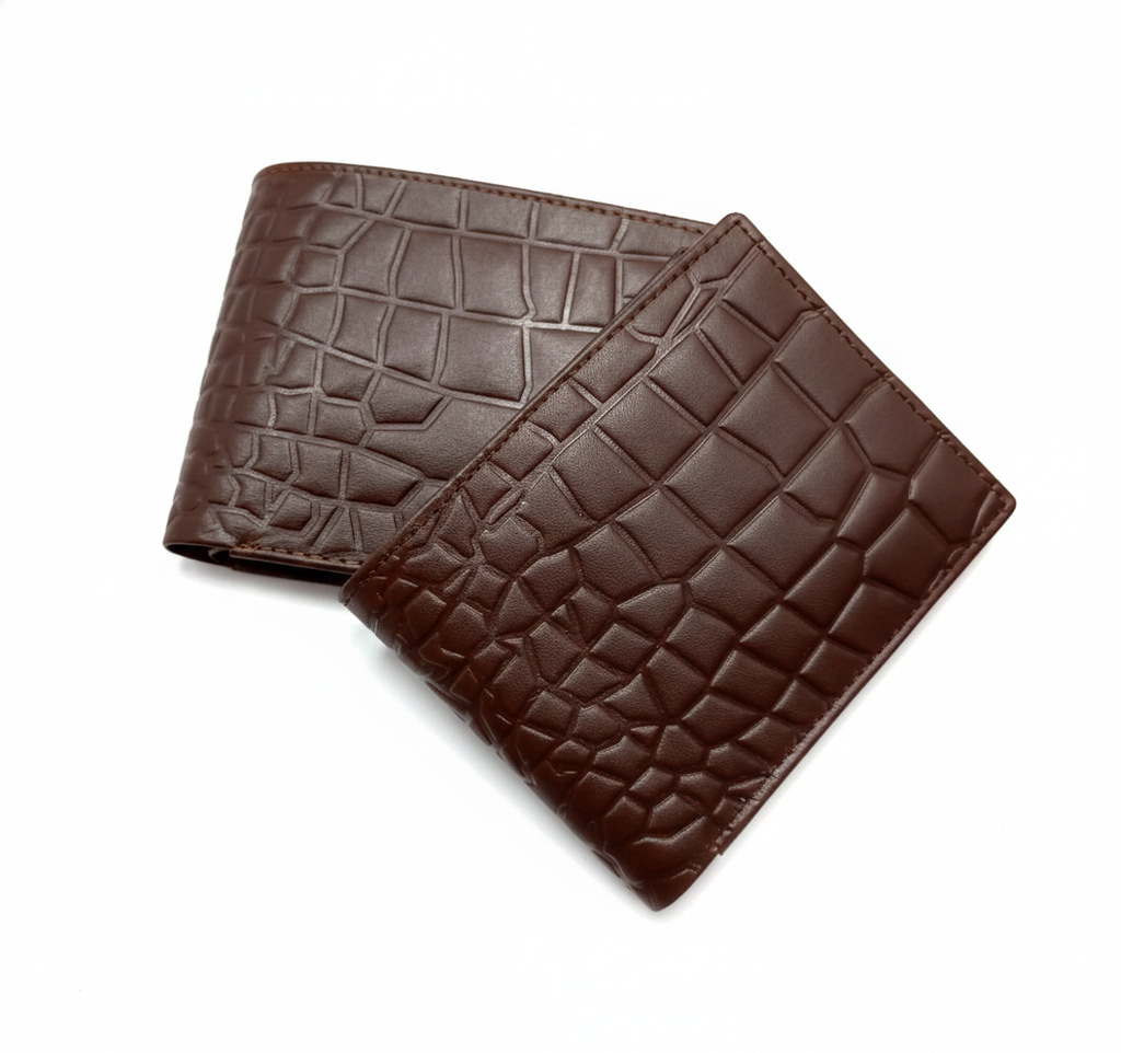 Geniune Leather Wallet in Crocodile Pattern With Soft Velvet Interior