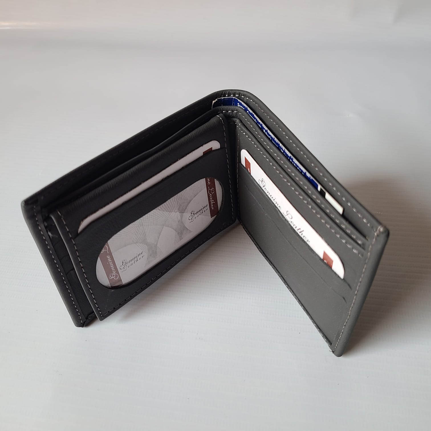 Men’s Bi-Fold Wallet with ID Window